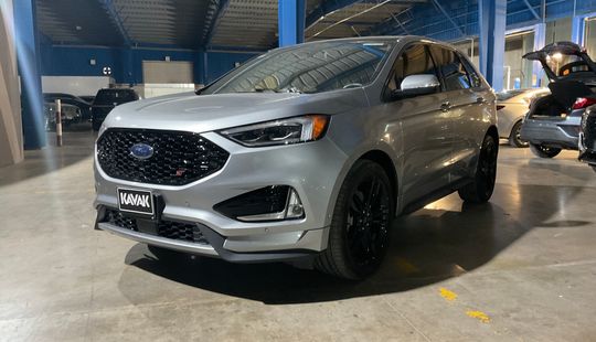 Ford • Edge