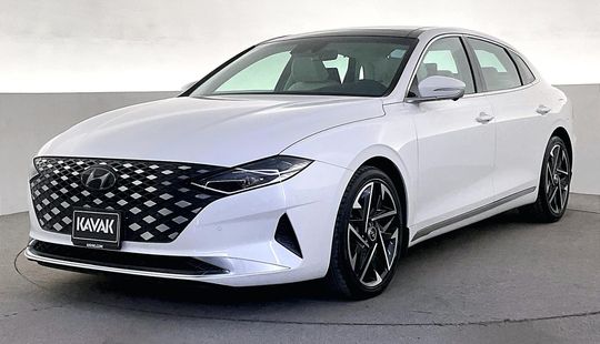 Hyundai • Azera