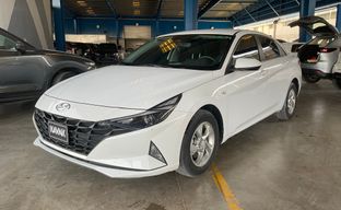 Hyundai • Elantra