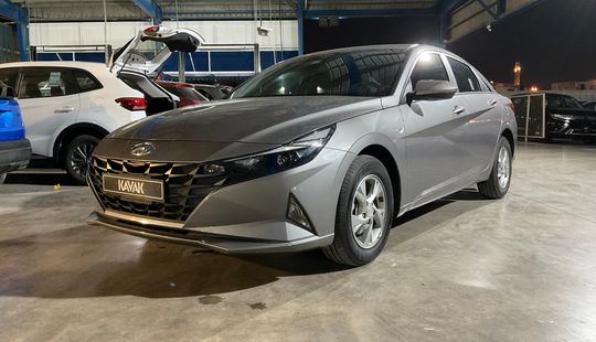 Hyundai • Elantra