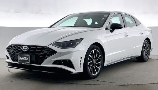 Hyundai • Sonata
