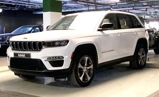 Jeep • Grand Cherokee