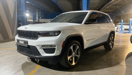 Jeep • Grand Cherokee