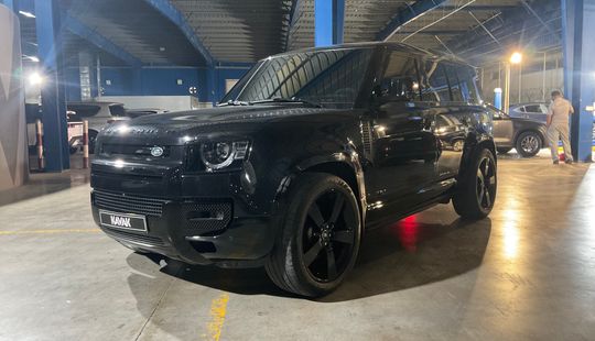 Land Rover • Defender
