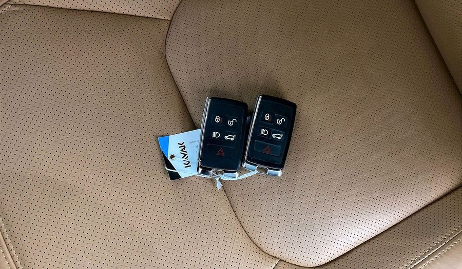 Land Rover Defender P400 130 HSE Suv 2023