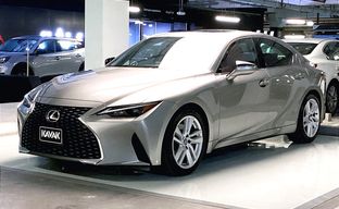 LEXUS • IS300