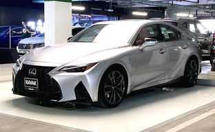 LEXUS • IS350