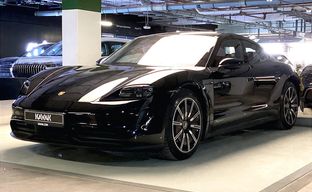 Porsche • Taycan