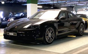 Porsche • Taycan