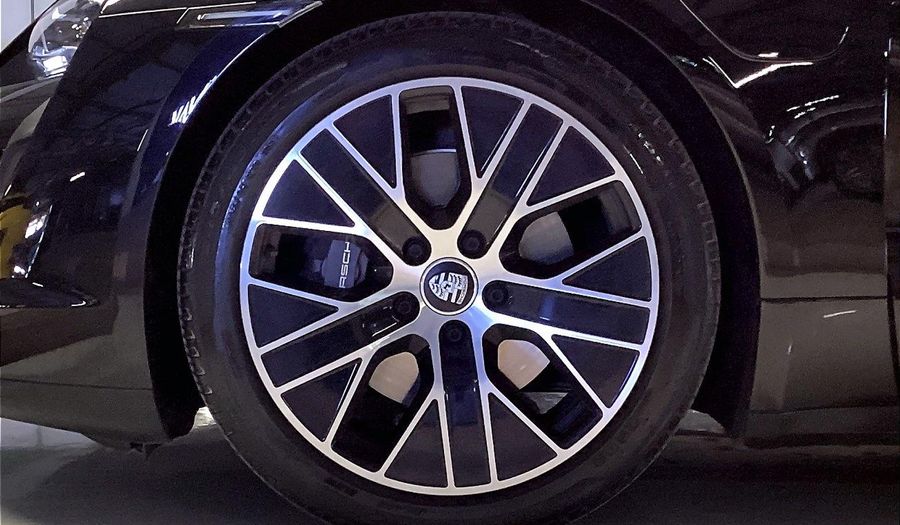 Porsche Taycan TAYCAN Sedan 2023