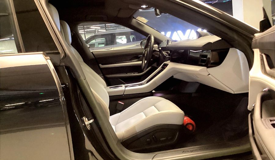 Porsche Taycan TAYCAN Sedan 2023