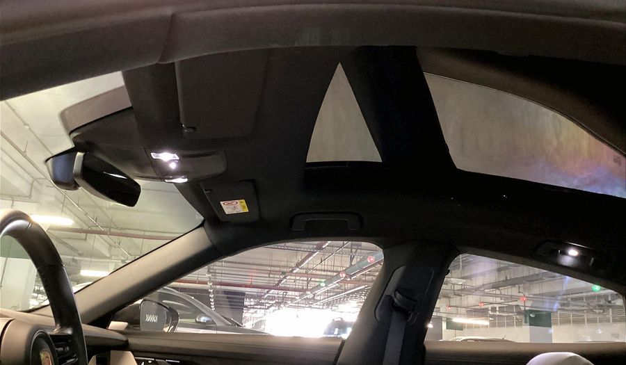 Porsche Taycan TAYCAN Sedan 2023