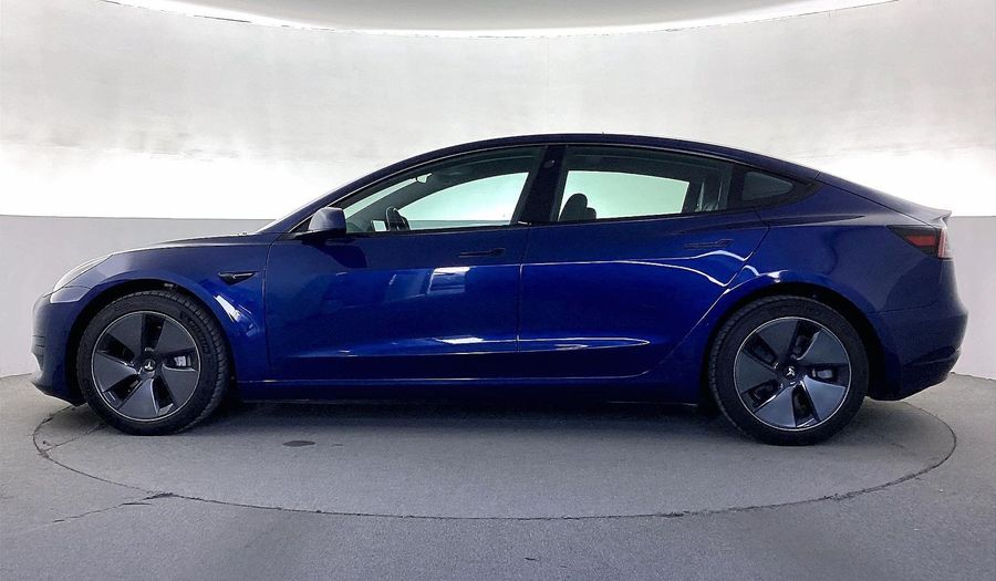 Tesla Model 3 STANDARD Sedan 2023