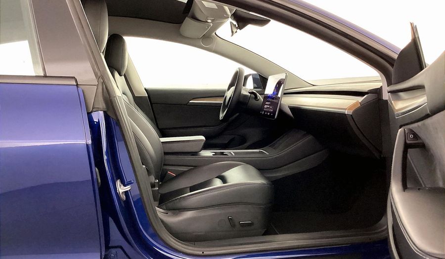 Tesla Model 3 STANDARD Sedan 2023