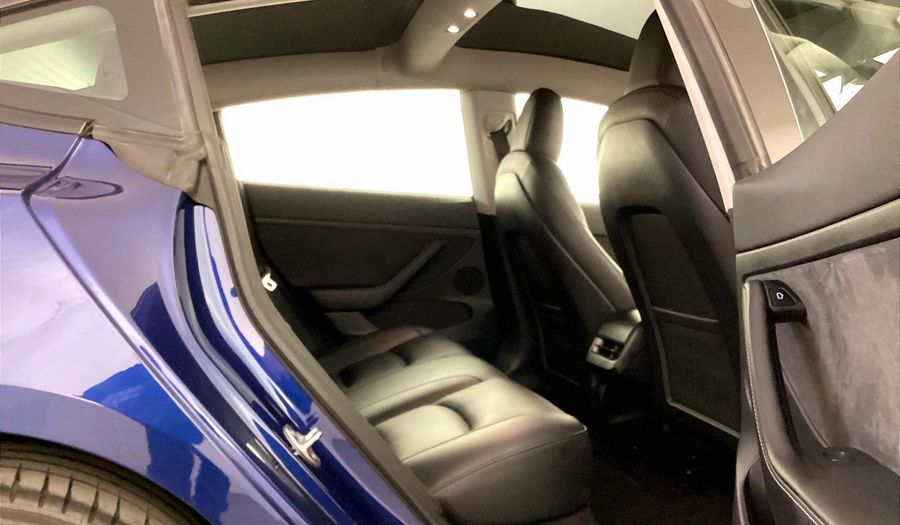 Tesla Model 3 STANDARD Sedan 2023