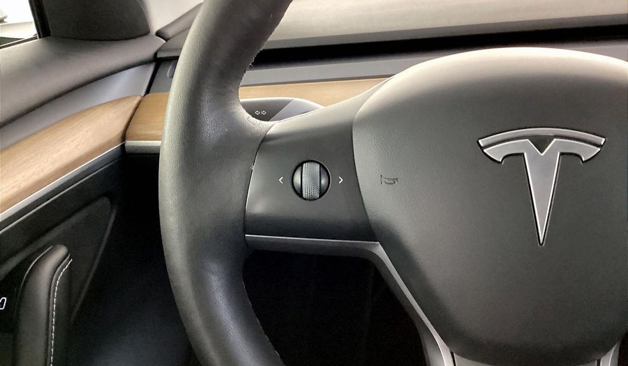 Tesla Model 3 STANDARD Sedan 2023