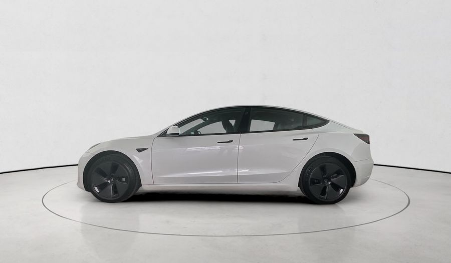 Tesla Model 3 BEV RWD 18ALW WHITE PEARL ALL BLACK INTE Sedan 2023