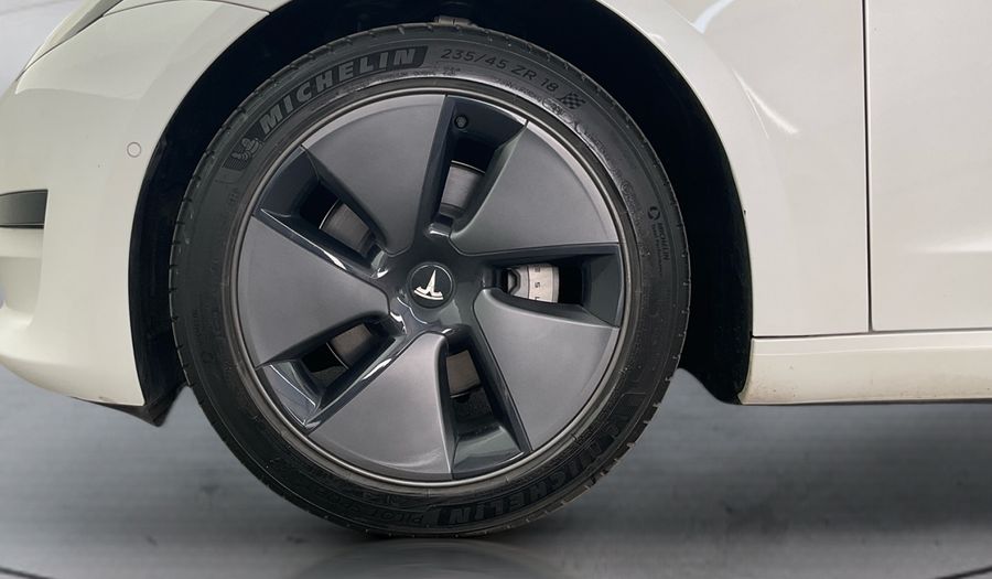 Tesla Model 3 BEV RWD 18ALW WHITE PEARL ALL BLACK INTE Sedan 2023