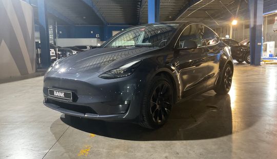 Tesla • Model Y