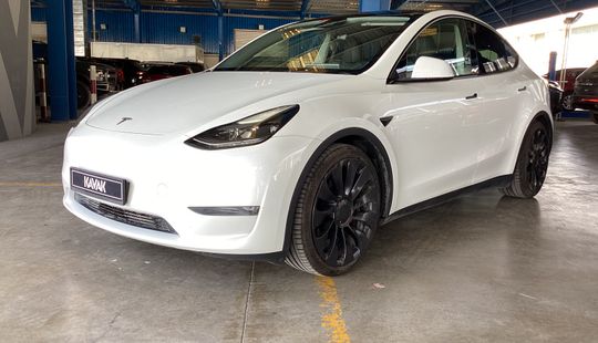 Tesla • Model Y
