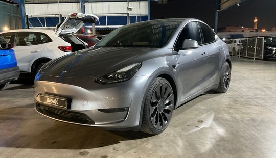 Tesla • Model Y