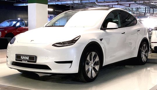 Tesla • Model Y