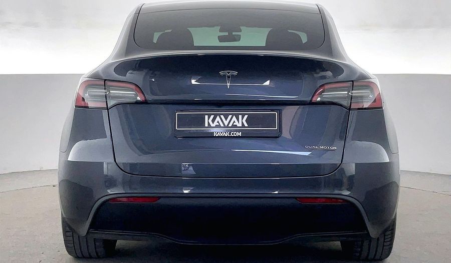 Tesla Model Y STANDARD RANGE Suv 2023