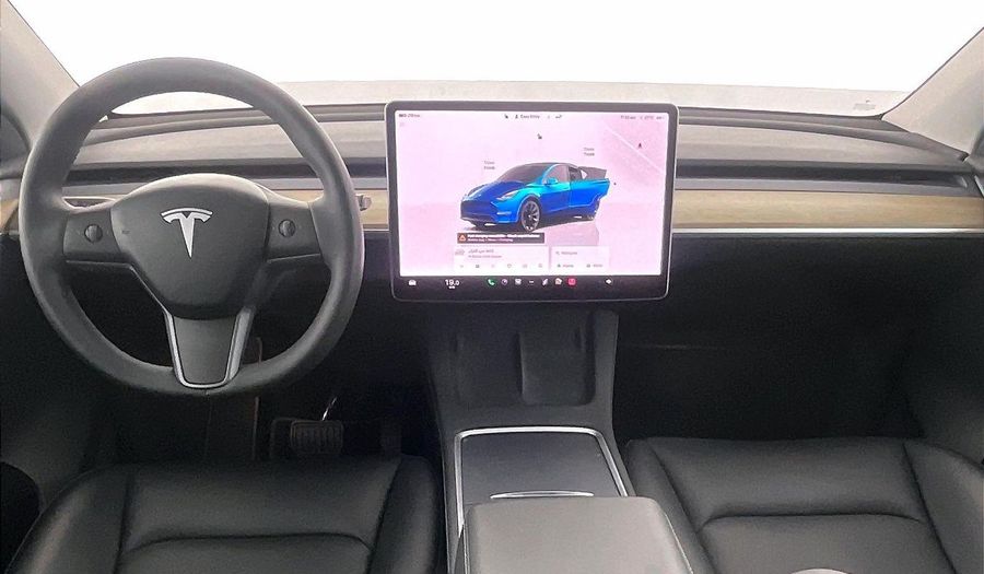 Tesla Model Y STANDARD RANGE Suv 2023