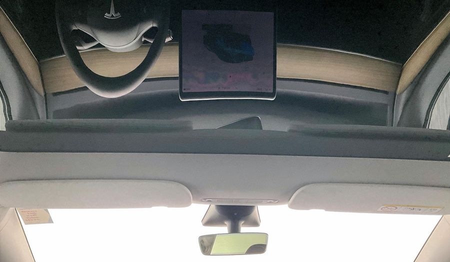 Tesla Model Y STANDARD RANGE Suv 2023