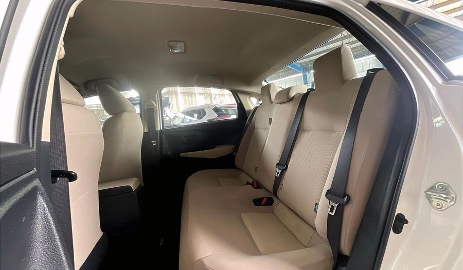 Toyota Yaris E Sedan 2023