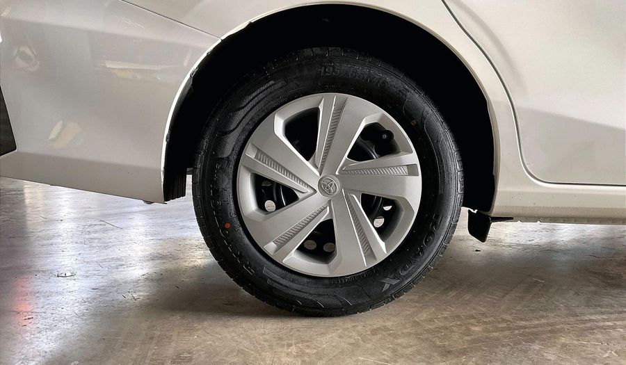 Toyota Yaris E Sedan 2023