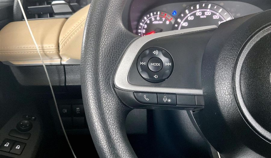 Toyota Yaris E Sedan 2023