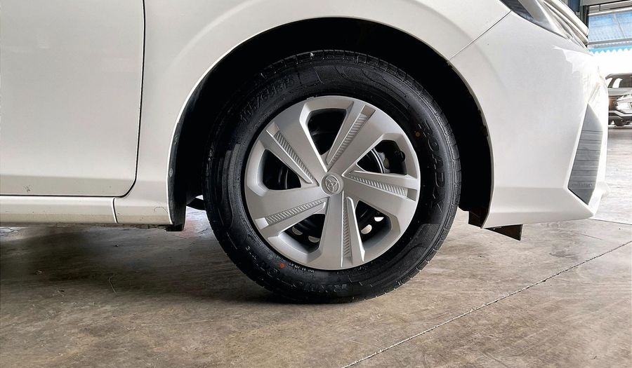 Toyota Yaris E Sedan 2023