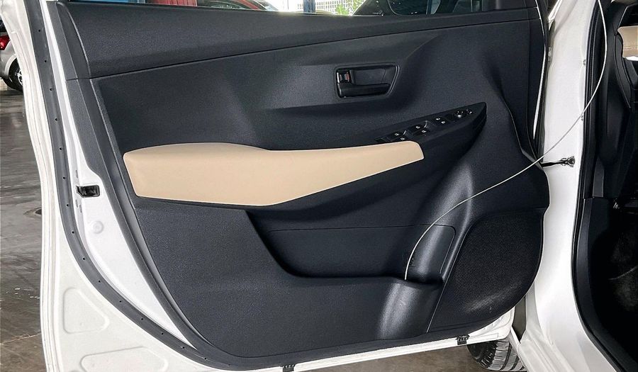 Toyota Yaris E Sedan 2023