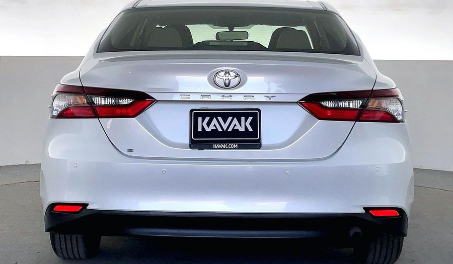 Toyota Camry S Sedan 2023