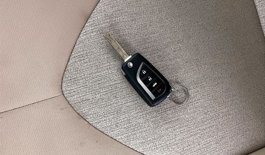 Toyota Camry S Sedan 2023