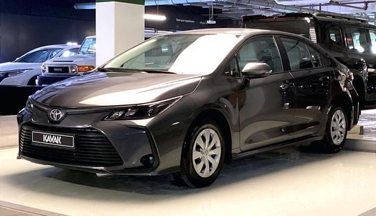 Toyota • Corolla