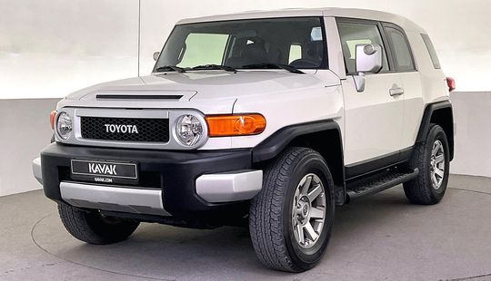 Toyota • FJ Cruiser