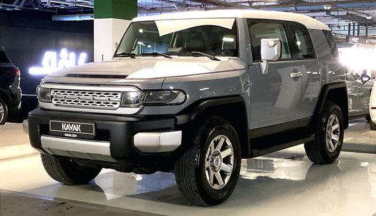 Toyota • FJ Cruiser