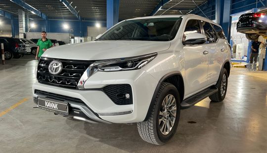 Toyota • Fortuner