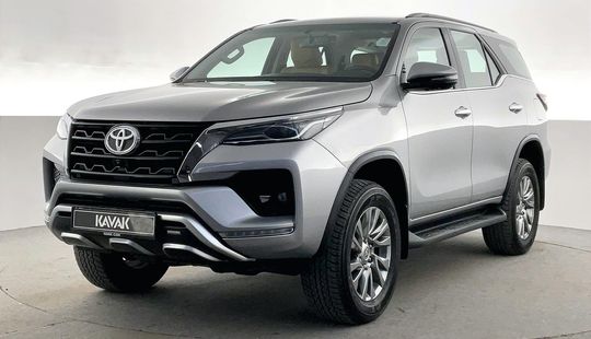 Toyota • Fortuner