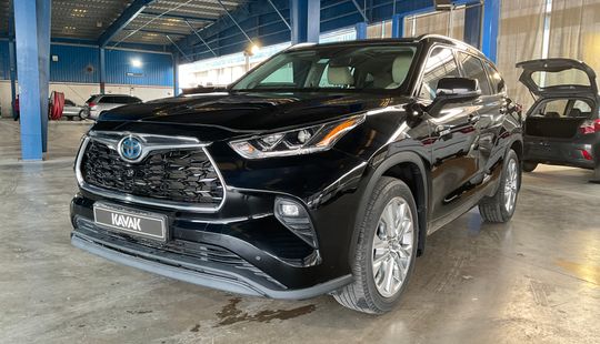 Toyota • Highlander