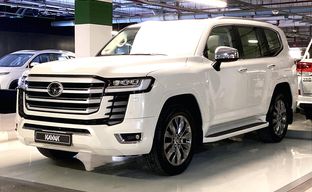 Toyota • Land Cruiser
