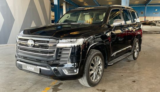 تويوتا لاند كروزر VXR-2023