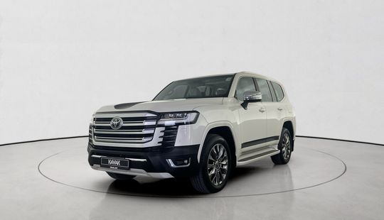 Toyota • Land Cruiser