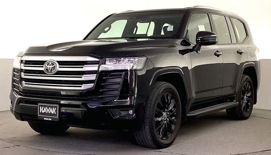 Toyota • Land Cruiser