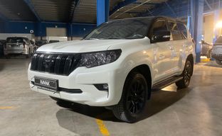 Toyota • Land Cruiser Prado