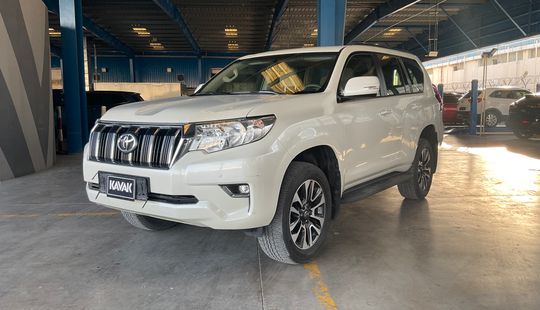 Toyota • Land Cruiser Prado