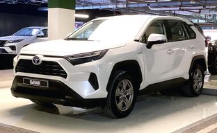 Toyota • RAV4