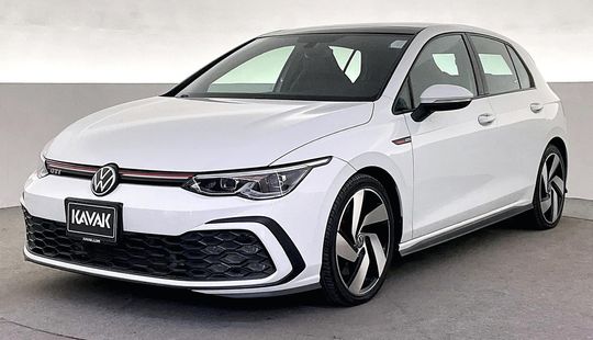Volkswagen • Golf